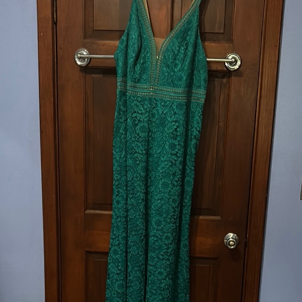 David’s Bridal Elegant Green Lace Dress